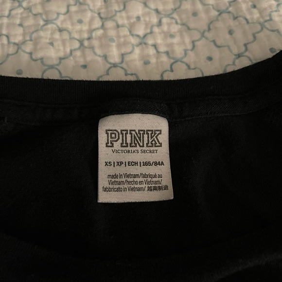 Women’s VS PINK Long Sleeve Shirt - Picture 2 of 4